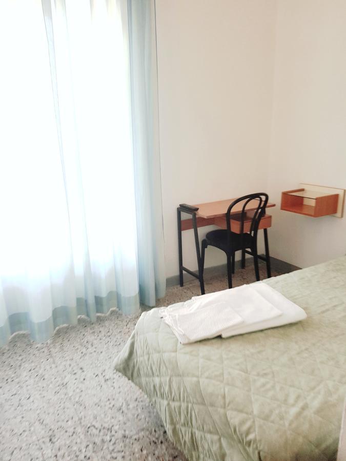 Hotel Amados Rimini Kültér fotó