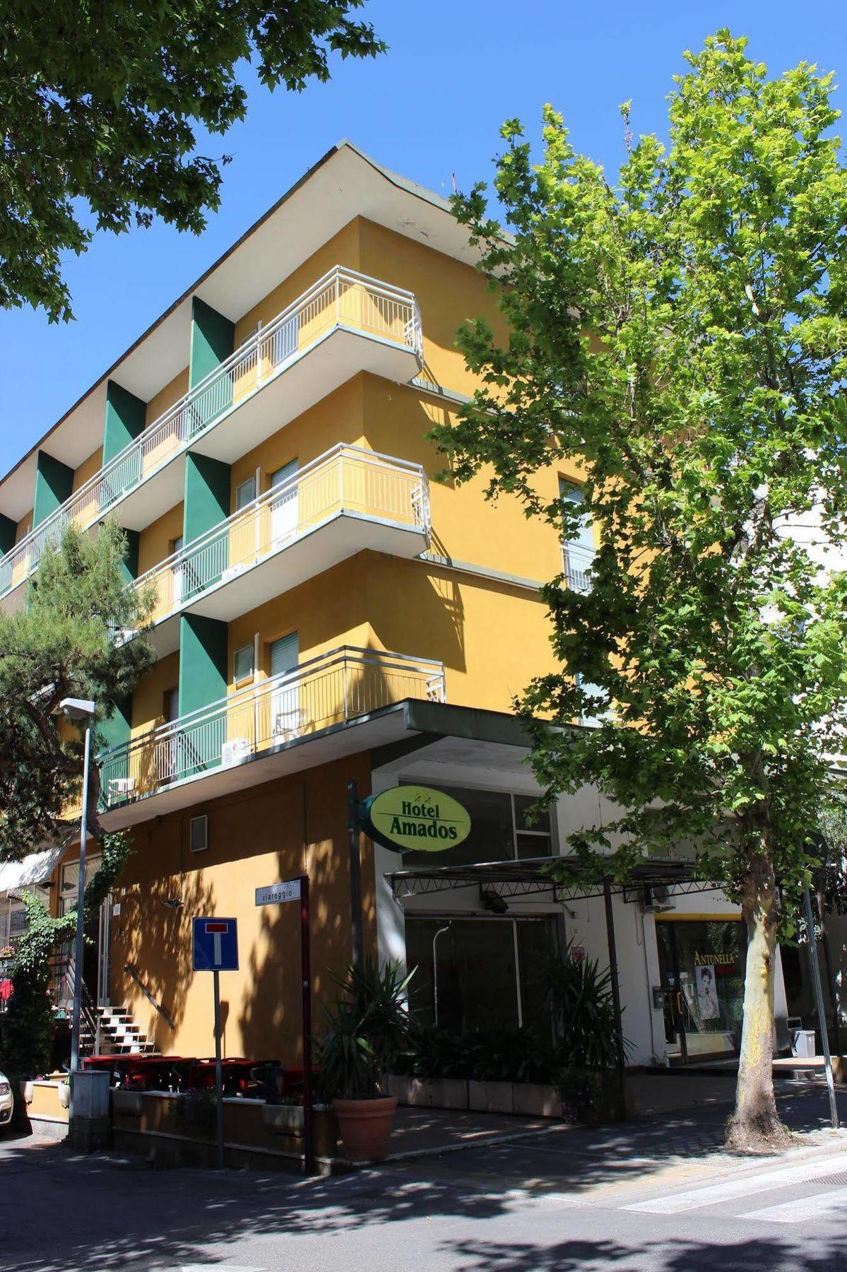 Hotel Amados Rimini Kültér fotó